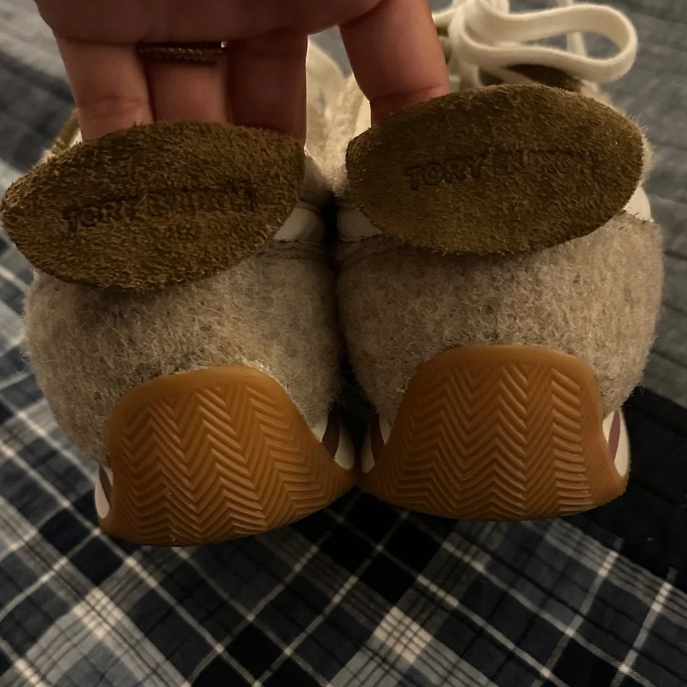 Tory Burch Tan and Cream Textured Sneakers
